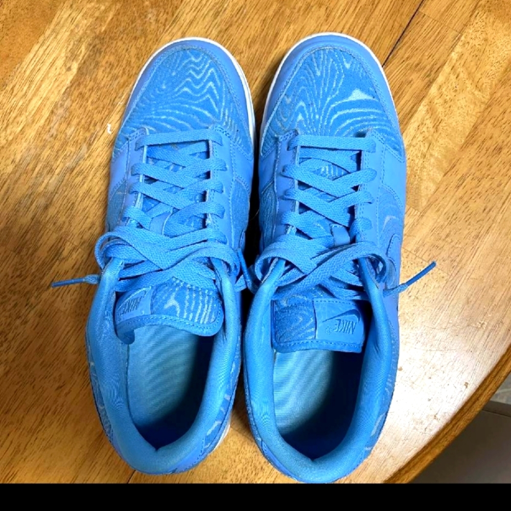 Nike topography dunks University Blue